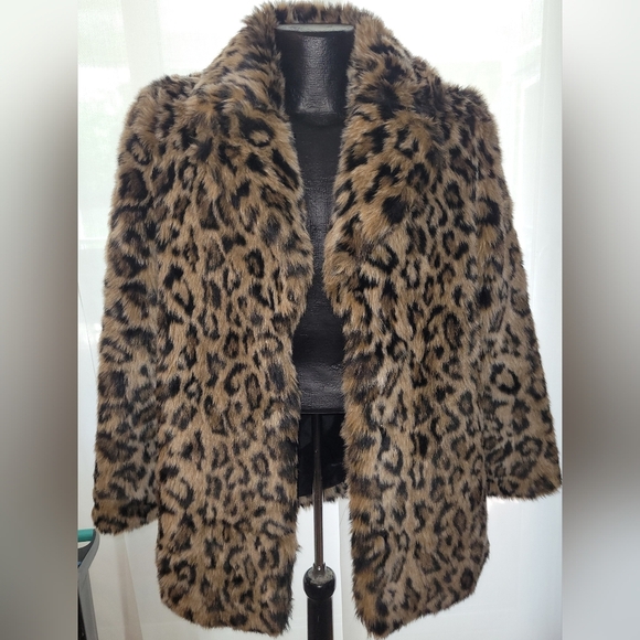 H&M FAUX FUR COAT SIZE XS - Picture 1 of 5